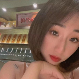 瑜伽教练凌兮