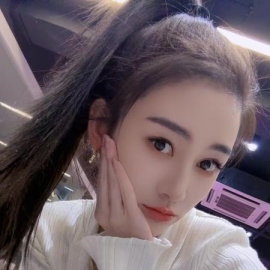 颜值身材在线的小姐姐