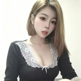 短发韵味轻少妇