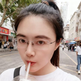 服务派眼镜骚妇